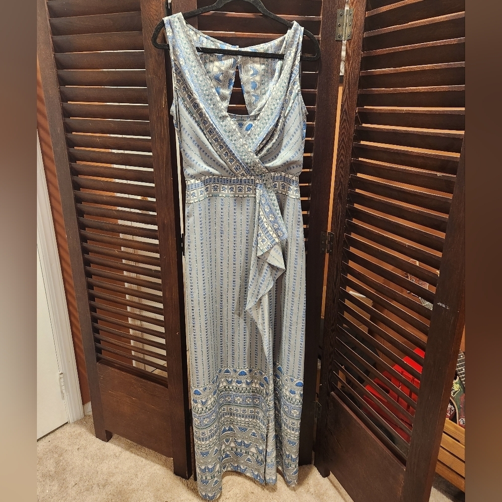 BCBGMaxAzria Light Blue and White Patterned Maxi Dress
